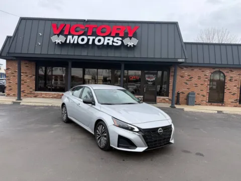 Silver 2024 Nissan Altima 2.5 SV 4dr Sedan for sale in Chesterfield, MI