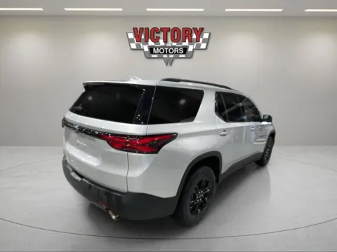More photos of 2022 Chevrolet Traverse LS 4x4 4dr SUV w/1LS at Victory Motors Chesterfield, MI