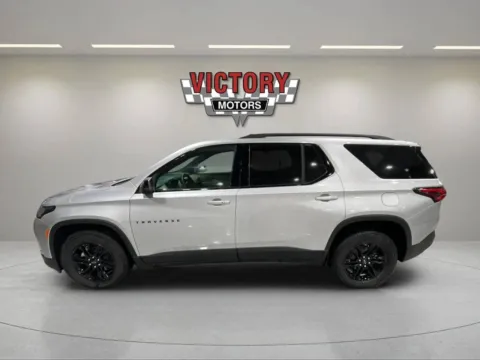 Photos of 2022 Chevrolet Traverse LS 4x4 4dr SUV w/1LS for sale in Chesterfield, MI at Victory Motors Chesterfield