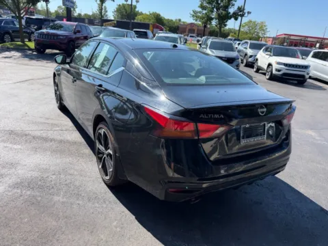 More photos of 2023 Nissan Altima 2.5 SR AWD 4dr Sedan at Victory Motors Chesterfield, MI
