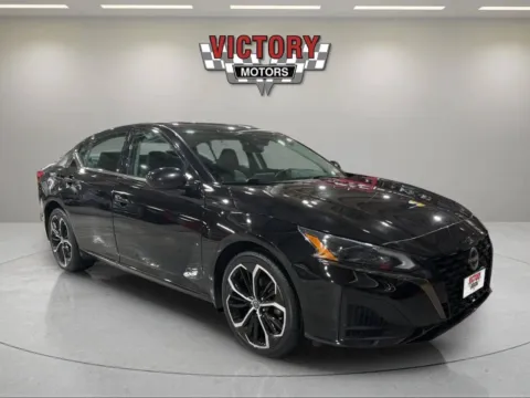 Black 2023 Nissan Altima 2.5 SR AWD 4dr Sedan for sale in Chesterfield, MI