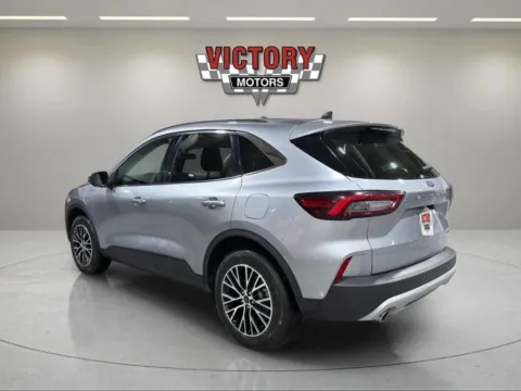More photos of 2024 Ford Escape Plug-In Hybrid PHEV 4dr SUV at Victory Motors Chesterfield, MI
