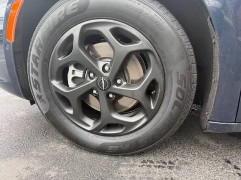 More photos of 2024 Chrysler Pacifica Plug-In Hybrid Premium S Appearance 4dr Mini Van at Victory Motors Chesterfield, MI