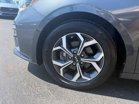 More photos of 2020 Kia Forte LXS 4dr Sedan at Victory Motors Chesterfield, MI