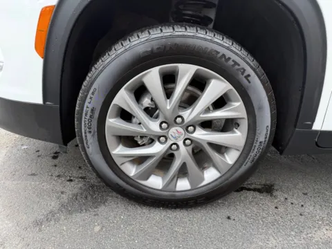 More photos of 2025 Buick Enclave Preferred 4dr Crossover at Victory Motors Chesterfield, MI