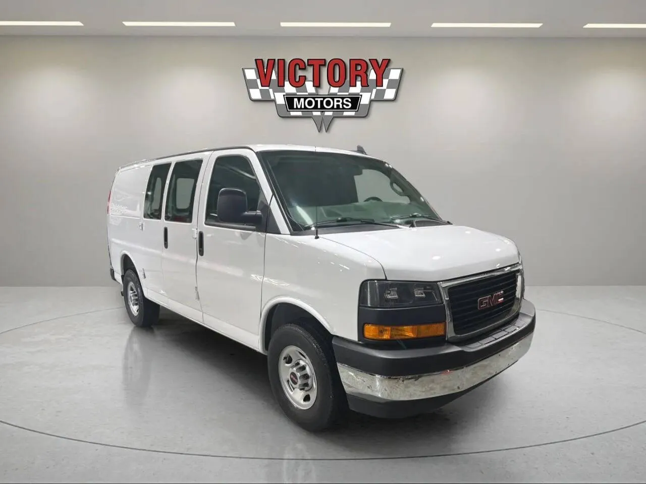 2024 GMC Savana 2500's photo