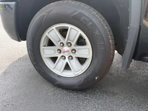 More photos of 2018 GMC Sierra 1500 Base 4x4 4dr Double Cab 6.5 ft. SB at Victory Motors Chesterfield, MI