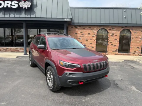 Red 2020 Jeep Cherokee Trailhawk 4x4 4dr SUV for sale in Chesterfield, MI