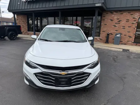 Photos of 2025 Chevrolet Malibu LT 4dr Sedan w/1LT for sale in Chesterfield, MI at Victory Motors Chesterfield