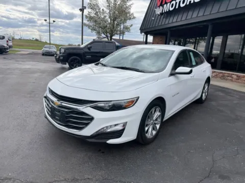 Another view of 2025 Chevrolet Malibu LT 4dr Sedan w/1LT for sale in Chesterfield, MI at Victory Motors Chesterfield