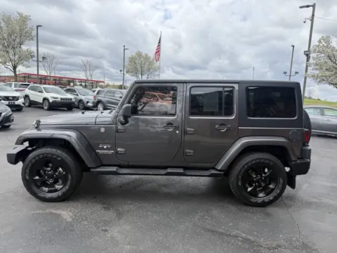 More photos of 2016 Jeep Wrangler Unlimited Sahara 4x4 4dr SUV at Victory Motors Chesterfield, MI
