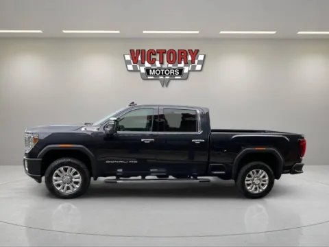 More photos of 2020 GMC Sierra 2500HD Denali 4x4 4dr Crew Cab SB at Victory Motors Chesterfield, MI