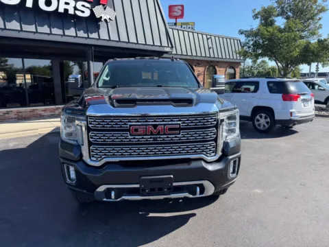 Photos of 2020 GMC Sierra 2500 HD Denali 4x4 4dr Crew Cab SB for sale in Chesterfield, MI at Victory Motors Chesterfield