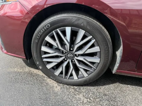 More photos of 2025 Nissan Altima 2.5 SV 4dr Sedan at Victory Motors Chesterfield, MI