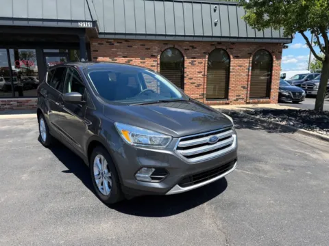 Photos of 2017 Ford Escape SE 4dr SUV for sale in Chesterfield, MI at Victory Motors Chesterfield