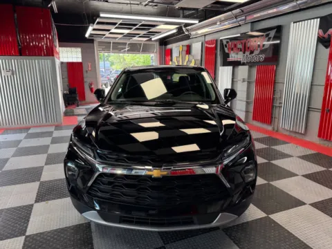 Photos of 2024 Chevrolet Blazer LT 4dr SUV w/2LT for sale in Chesterfield, MI at Victory Motors Chesterfield