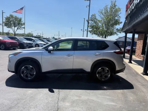 More photos of 2024 Nissan Rogue SV 4dr Crossover at Victory Motors Chesterfield, MI