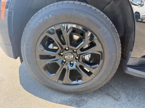 More photos of 2025 Chevrolet Suburban LT 4x4 4dr SUV at Victory Motors Chesterfield, MI
