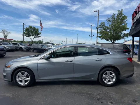 More photos of 2024 Chevrolet Malibu LT 4dr Sedan w/1LT at Victory Motors Chesterfield, MI