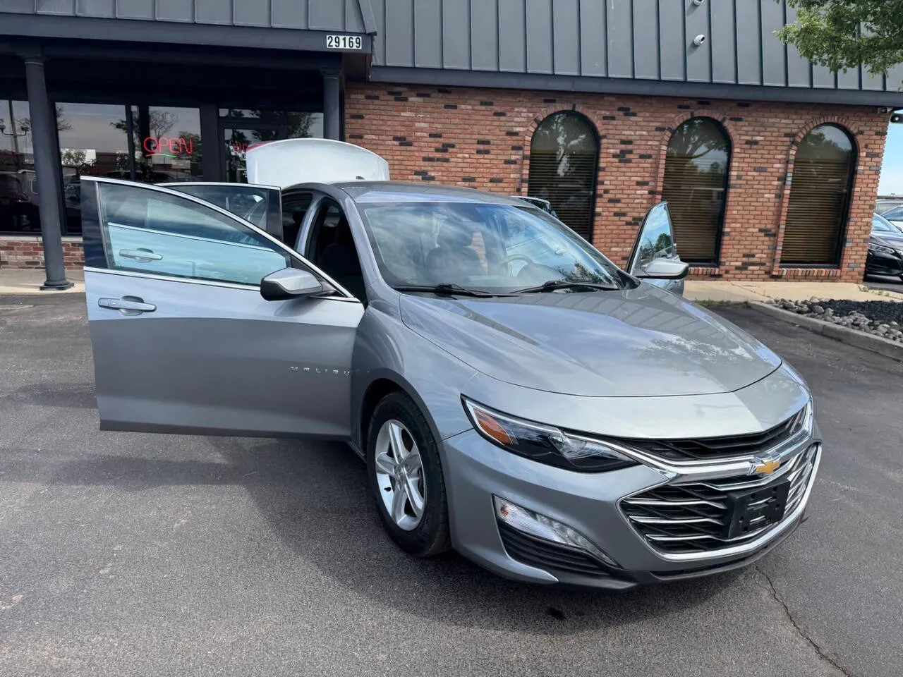 Used 2024 Chevrolet Malibu LT 4dr Sedan w/1LT for sale in