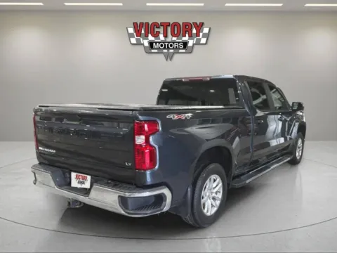 More photos of 2021 Chevrolet Silverado 1500 LT 4x4 4dr Crew Cab 5.8 ft. SB w/1LT at Victory Motors Chesterfield, MI