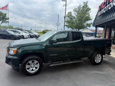 More photos of 2016 GMC Canyon SLE 4x4 4dr Extended Cab 6 ft. LB at Victory Motors Chesterfield, MI