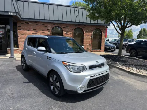 Black 2014 Kia Soul ! 4dr Crossover for sale in Chesterfield, MI