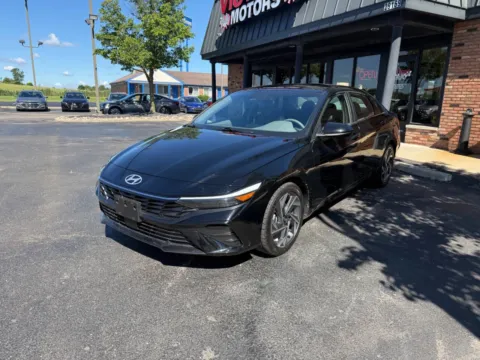 Photos of 2025 Hyundai Elantra SEL Convenience 4dr Sedan for sale in Chesterfield, MI at Victory Motors Chesterfield