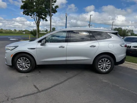 More photos of 2022 Buick Enclave Premium 4x4 4dr Crossover at Victory Motors Chesterfield, MI