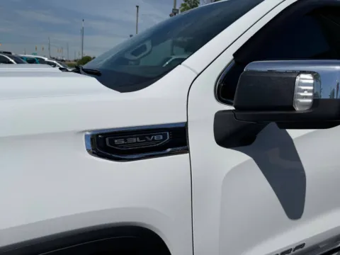 More photos of 2019 GMC Sierra 1500 SLT 4x4 4dr Double Cab 6.6 ft. SB at Victory Motors Chesterfield, MI