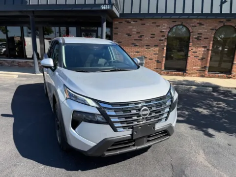 White 2025 Nissan Rogue SV AWD 4dr Crossover for sale in Chesterfield, MI