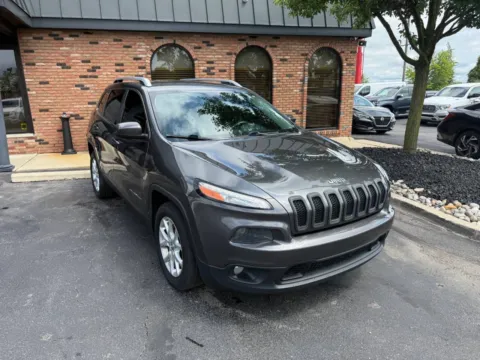 Gray 2015 Jeep Cherokee Latitude 4dr SUV for sale in Chesterfield, MI
