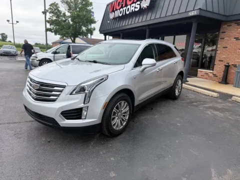 Another view of 2019 Cadillac XT5 Luxury 4dr SUV for sale in Chesterfield, MI at Victory Motors Chesterfield
