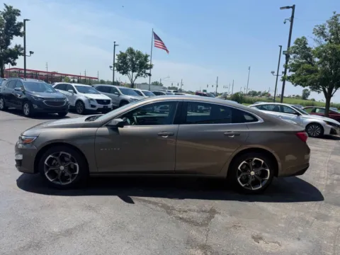 More photos of 2020 Chevrolet Malibu LT 4dr Sedan at Victory Motors Chesterfield, MI
