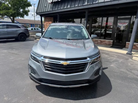 Photos of 2023 Chevrolet Equinox LT 4dr SUV w/1LT for sale in Chesterfield, MI at Victory Motors Chesterfield