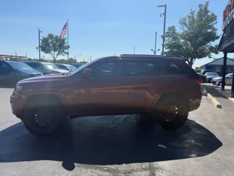 More photos of 2021 Jeep Grand Cherokee Freedom 4x4 4dr SUV at Victory Motors Chesterfield, MI