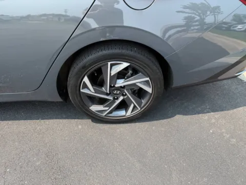 More photos of 2025 Hyundai Elantra SEL Convenience 4dr Sedan at Victory Motors Chesterfield, MI