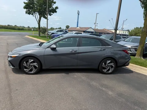 More photos of 2025 Hyundai Elantra SEL Convenience 4dr Sedan at Victory Motors Chesterfield, MI