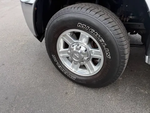 More photos of 2012 RAM 2500 Laramie 4x4 4dr Crew Cab 6.3 ft. SB Pickup at Victory Motors Chesterfield, MI