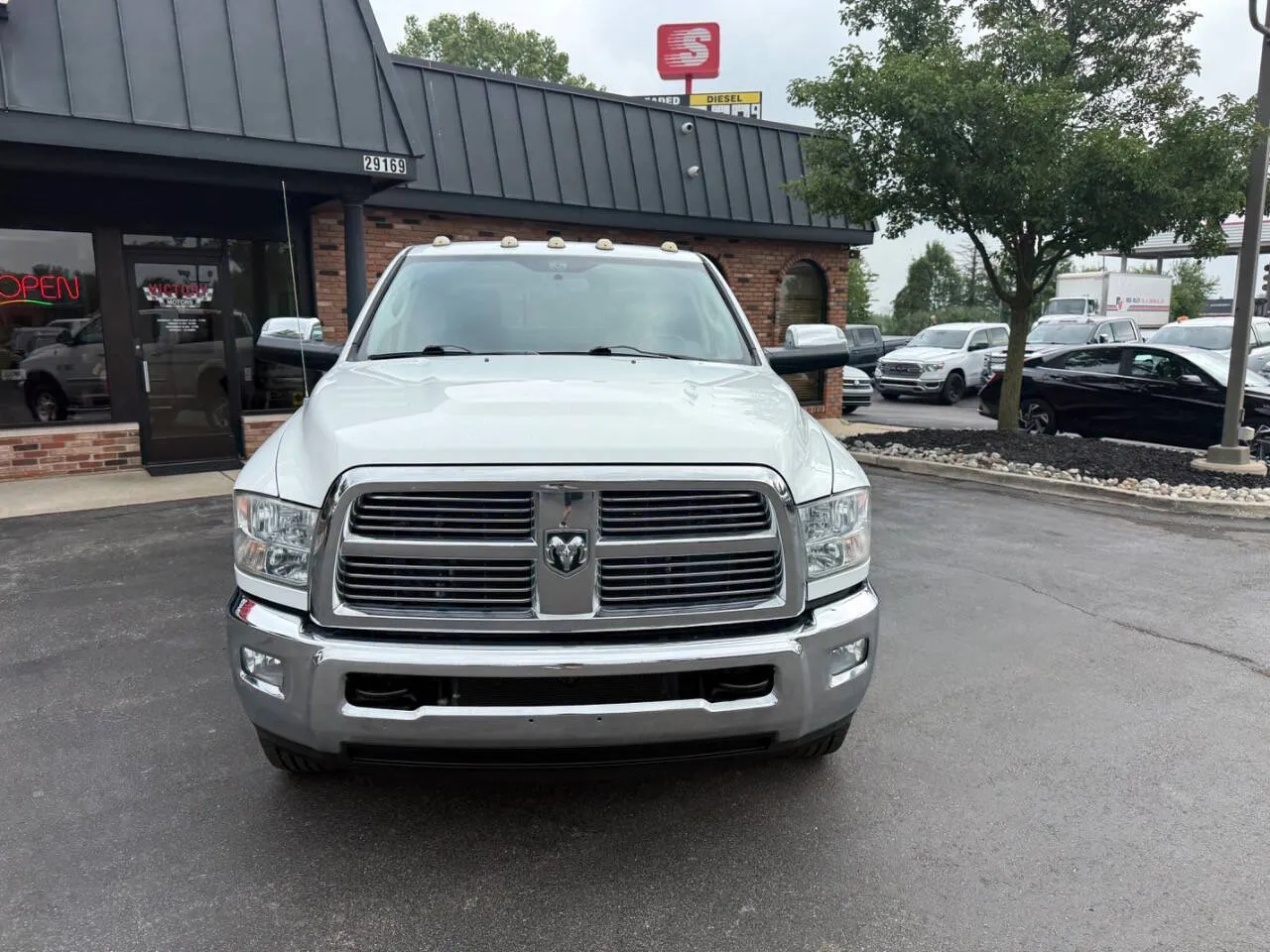 White 2012 RAM 2500 Laramie 4x4 4dr Crew Cab 6.3 ft. SB Pickup for sale in Chesterfield, MI