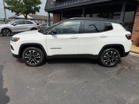 More photos of 2023 Jeep Compass Limited 4x4 4dr SUV at Victory Motors Chesterfield, MI