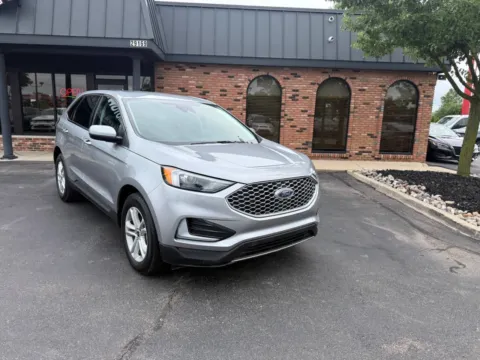 Silver 2024 Ford Edge SEL AWD 4dr SUV for sale in Chesterfield, MI