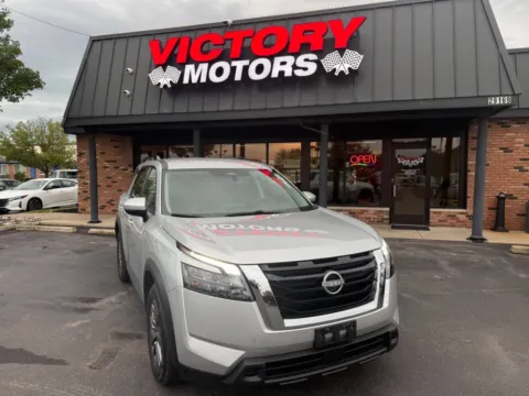 Silver 2024 Nissan Pathfinder SV 4dr SUV for sale in Chesterfield, MI