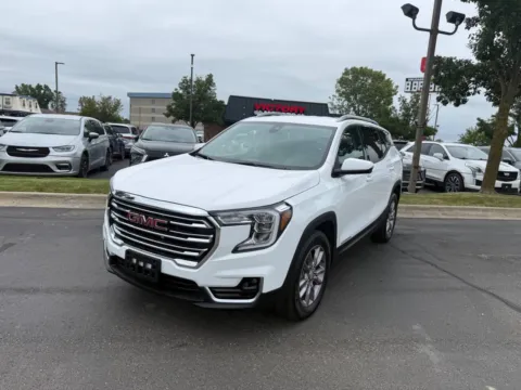 Another view of 2024 GMC Terrain SLT AWD 4dr SUV for sale in Chesterfield, MI at Victory Motors Chesterfield