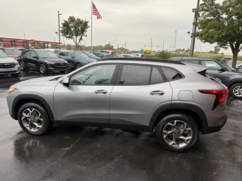 More photos of 2026 Chevrolet Trax LT 4dr Crossover at Victory Motors Chesterfield, MI