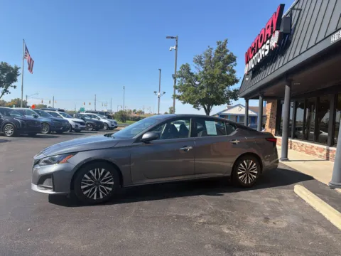 Photos of 2023 Nissan Altima 2.5 SV 4dr Sedan for sale in Chesterfield, MI at Victory Motors Chesterfield