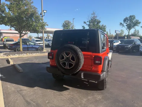 More photos of 2019 Jeep Wrangler Unlimited Sport 4x4 4dr SUV at Victory Motors Chesterfield, MI