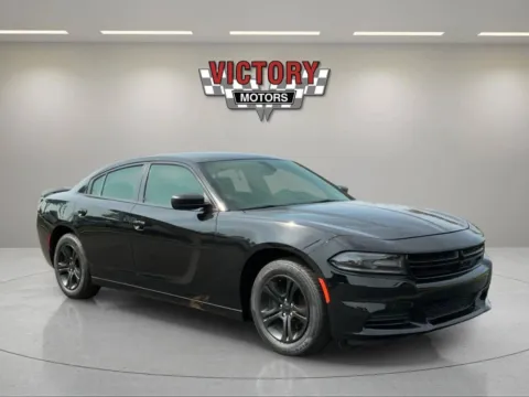 Black 2019 Dodge Charger SXT 4dr Sedan for sale in Chesterfield, MI