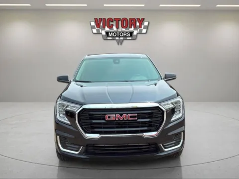 Photos of 2024 GMC Terrain SLE AWD 4dr SUV for sale in Chesterfield, MI at Victory Motors Chesterfield