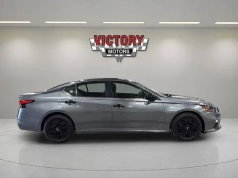 More photos of 2022 Nissan Altima 2.5 S 4dr Sedan at Victory Motors Chesterfield, MI